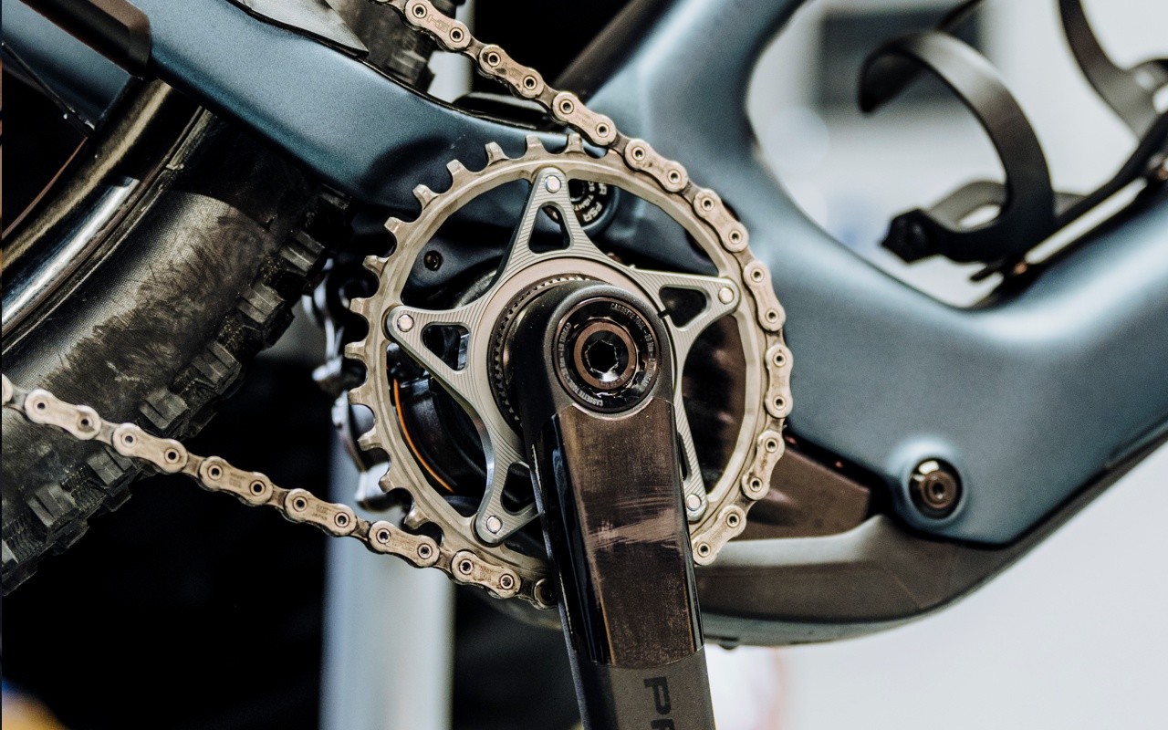 AbsoluteBLACK Introduces the Super Steel Ebike Chainring Mountain
